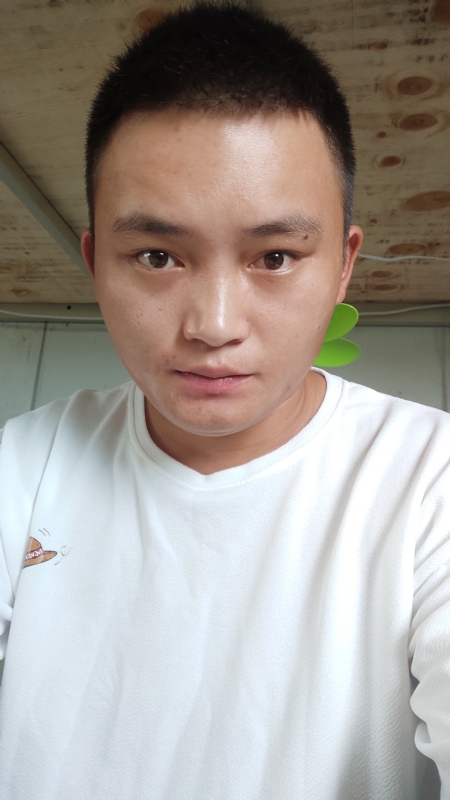 水里面的云呀的第一张照片--漳州残疾人相亲网